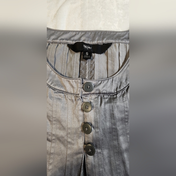 Mossimo Supply Co. Silver Cropped 3/4 Sleeve Women's Pleated Jacket, Size Small - Picture 3 of 8